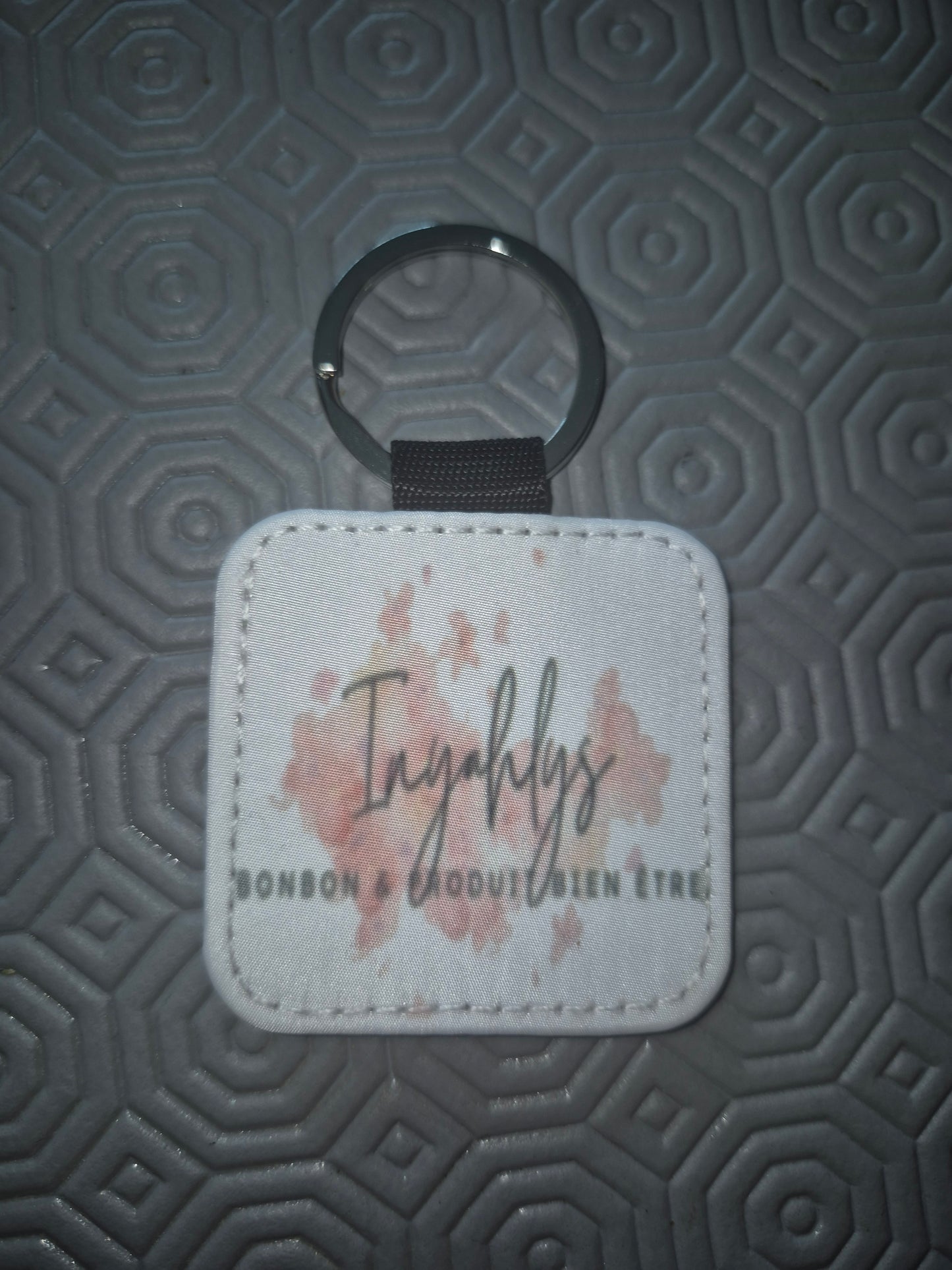 Porte clé personnalisable (pré-commande envoi du projet par mail)